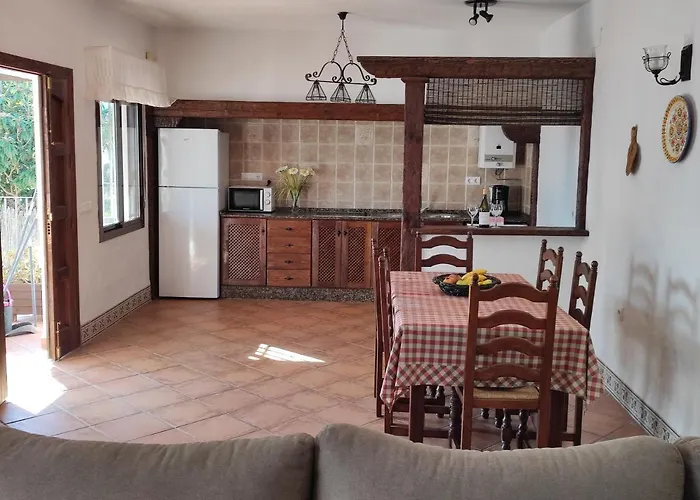 Casa Antonia بيت للعطل *